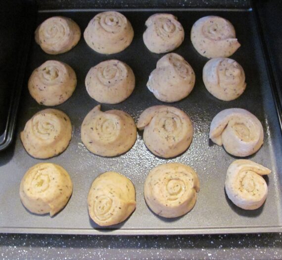 No-Knead Overnight Parmesan and Thyme Rolls